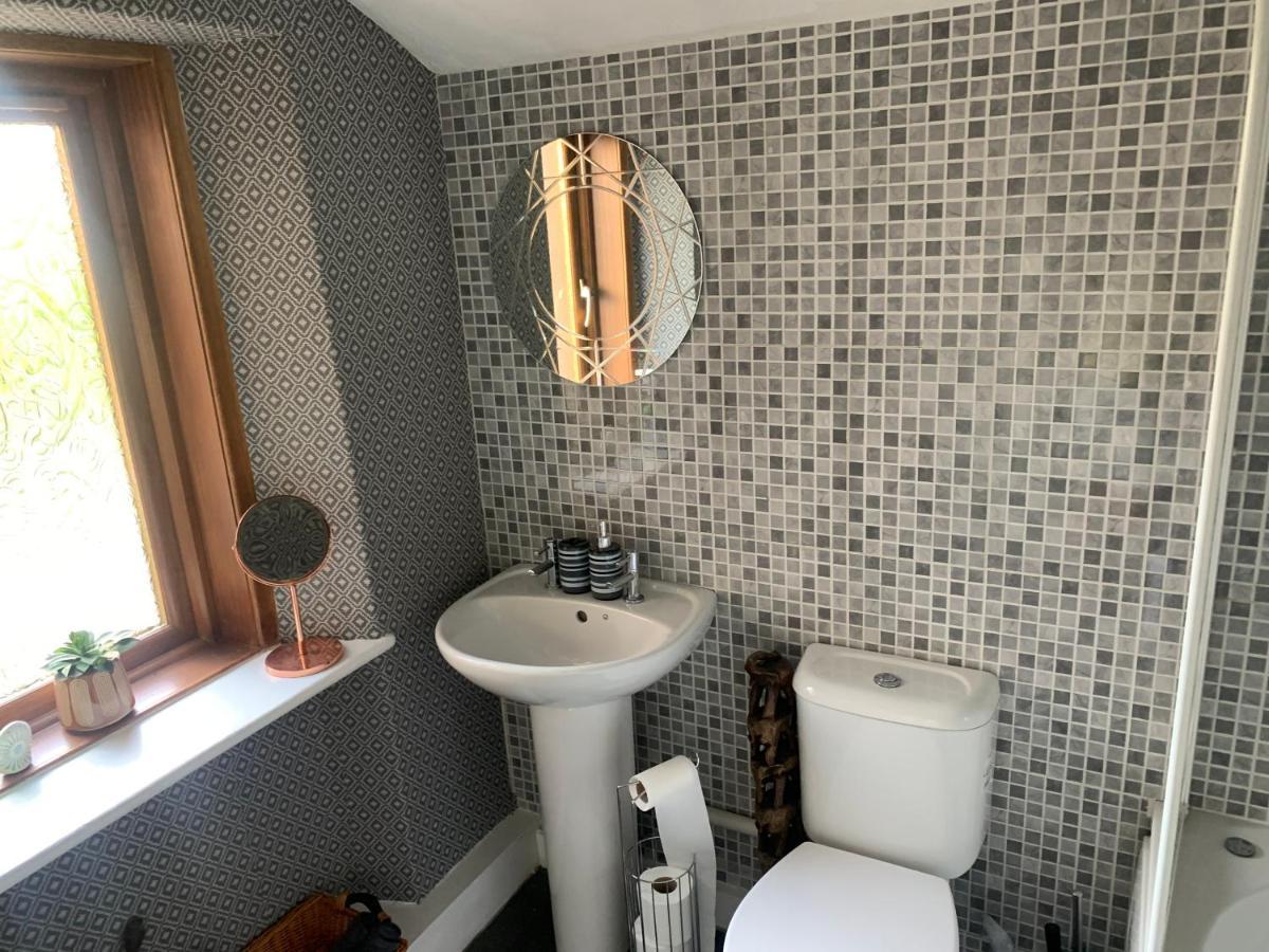 Spacious Villa 5 Mins From Nature Reserve And Town South Kessock Екстер'єр фото